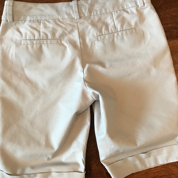 Banana Republic Martin Fit shorts - Picture 5 of 8